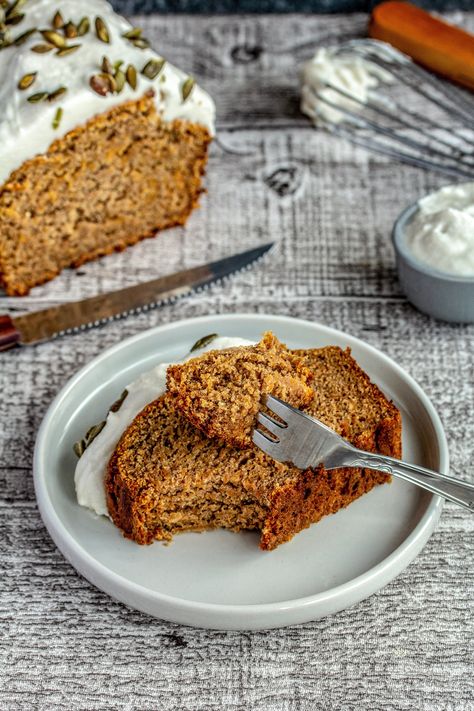 Date Sweetened Carrot Cake Loaf – Peachy Palate Date Carrot Cake, Carrot Loaf Recipe Healthy, Vegan Carrot Loaf, Carrot Cake Loaf, Carrot Bread, Butter Carrots, Cake Loaf, Gf Food, Carrot Cookies