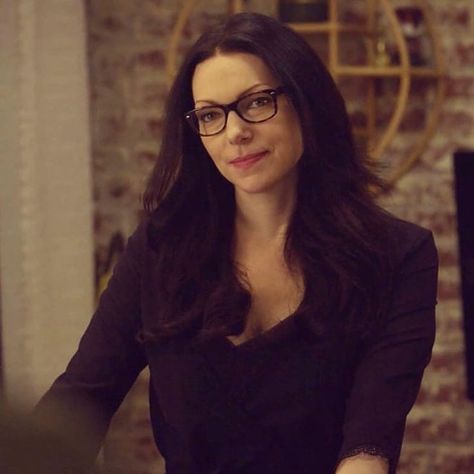 😍🔥😏@lauraprepon #lauraprepon #alexvause #oitnb #orangeisthenewblack #laylor #vauseman #taylorschilling #sorrynotsorry #season7 #actress… Alex And Piper, Alex Vause, Taylor Schilling, Laura Prepon, Middle Aged Women, Lauren Jauregui, Orange Is The New, Orange Is The New Black, Manado