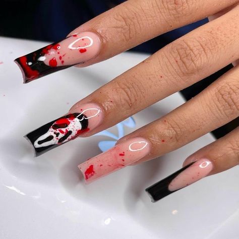 Scream Acrylic Nails, Holloween Nails 2022, Halloween Baddie Nails, Horror Nails Acrylic, Halloween Nails Square, Goth Acrylic Nails, Autumn Nails 2023, Halloween Decorations Creepy, Creepy Drawing