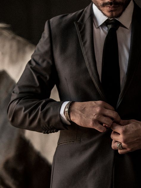 Desired by many and attained by few. A bold Italian Men’s Jewelry brand that follows no fads, no trends or fashion, and makes a powerful statement. SAURO - We Stand Apart™ Suit Aesthetic, Black Suit Men, Gentleman Aesthetic, Men Aesthetic, Classy Suits, Aesthetic Outfits Men, Night Suit, Classy Aesthetic, Tuxedo Suit