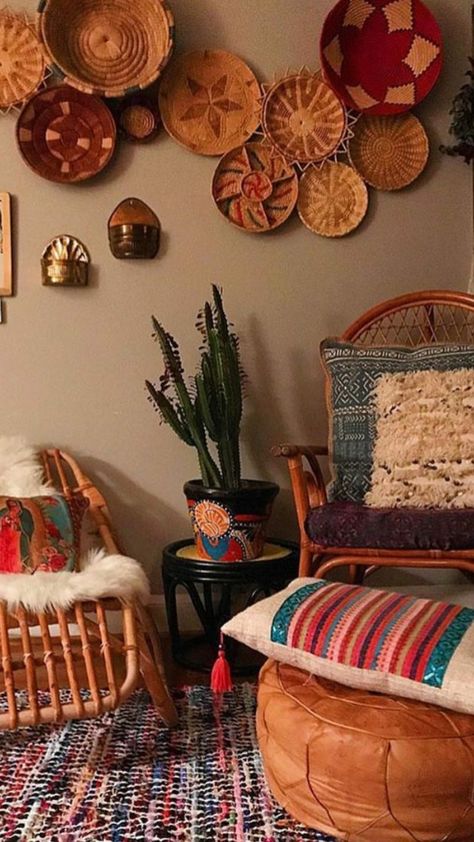 Mexican Farmhouse Decor, Mexican Living Room, Modern Mexican Decor, Mexican Style Decor, Hacienda Decor, Modern Mexican Home, Mexican Interior Design, Mexican Interiors, Spanish Home Decor