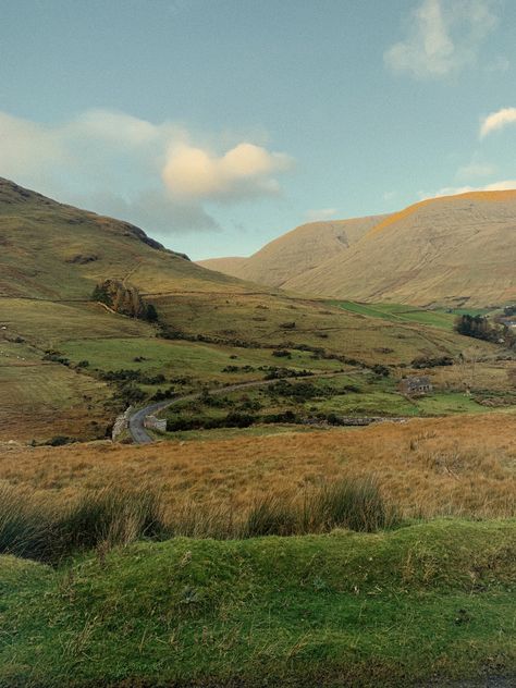 Hills, greenery, Ireland, travel, Irish Hills Background, Rolling Hills Landscape, Photo Bashing, Hills Aesthetic, Environmental Art Projects, Chiltern Hills, Peaceful Backgrounds, Hill Landscape, Grassy Hill