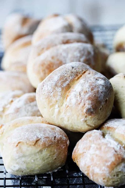 European Breakfast Rolls are a real homemade treat. They’ll require a little kneading and a little patience but the effort is worth it. The list of ingredients is very short and simple. Below you will find a step-by-step walk through on how to make these perfectly crusty European Breakfast Rolls. Pair them with butter and some marmalade for a real European experience. Eating European, Artesian Bread, European Bread, European Breakfast, Breakfast Rolls, Yeast Bread Recipes, Quick Breakfast Recipes, European Food, Homemade Treats