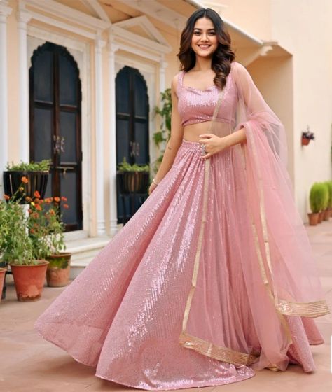 Bridesmaid Indian, Sangeet Lehenga, Sequin Lehenga, Lehenga Bridesmaid, Silk Kurti Designs, Sangeet Outfit, Simple Lehenga, Desi Outfits, Indian Wedding Outfit