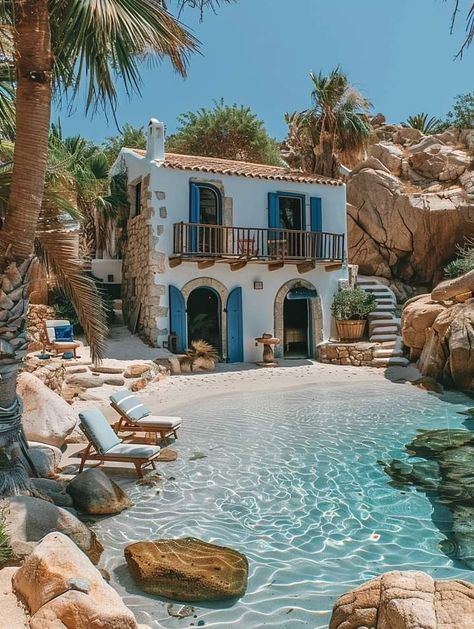 Hawaii House Aesthetic, Hawaii Tiny House, Morocco House, House Hawaii, Hawaii House, Dream Beach Houses, House Essentials, House Aesthetic, Surf Shack