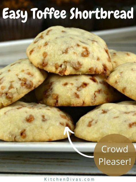 Toffee Bits Recipe, Toffee Shortbread Cookies, Toffee Shortbread, Toffee Cookie Recipe, Easy Toffee, Cookies Shortbread, Cinnamon Biscuits, Toffee Cookies, Shortbread Cookie Recipe