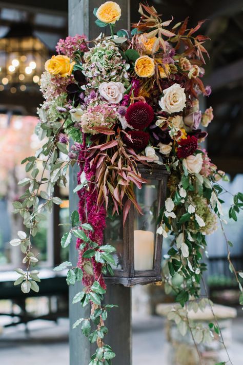 Wedding Colors Autumn, Rustic Color Schemes, Floral Wedding Arch, Fall Wedding Color Schemes, Fair Photography, Fall Wedding Hairstyles, Purple Color Palettes, Foliage Wedding, Fall Florals