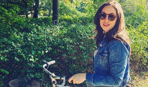 Exclusive: Vogue's Jessie Heyman Joins InStyle https://fashionweekdaily.com/exclusive-vogues-jessie-heyman-joins-instyle/ Women Bicycle, Childhood Fears, Ride A Bike, Riding Bike, Cool Bike Accessories, Bicycle Women, Womens Bike, Bike Lovers, Ride On Toys