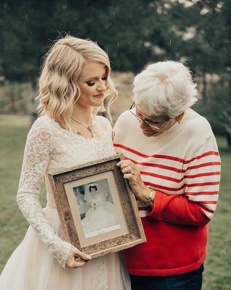 Bride surprises her grandmother by wearing her wedding dress from 1962. 1960s Wedding, Mom Gift Ideas, Cute Surprises, In Memoriam, Fabulous Wedding, With Mom, Wedding Engagement Photos, Something Old, Bride Wear