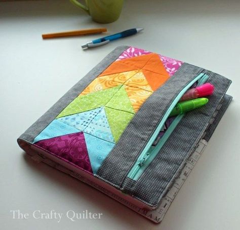 My Zippy Quilter’s Planner Cover | The Crafty Quilter | Bloglovin’ Quilt Book Cover, Fabric Book Covers, Book Cover Diy, Quilt Modernen, Sale Ideas, Sew Ins, Making Stuff, Small Sewing Projects, Journal Cover