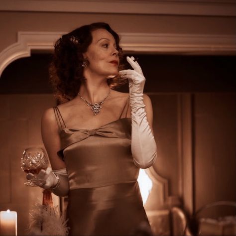 Polly Peaky Blinders, Aunt Polly Peaky Blinders, Diana Mitford, Aunt Polly, Polly Gray, Helen Mccrory, Mitzi Gaynor, Cillian Murphy Peaky Blinders, Aidan Gillen