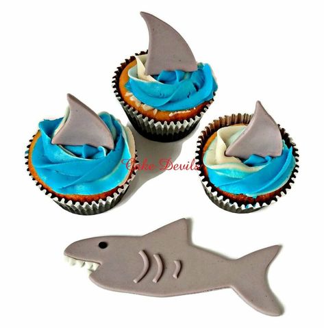 Shark Themed Cakes, Shark Fin Cupcakes, Shark Cake Topper, Surf Cake, Shark Cupcakes, Pool Cake, Surf Birthday, Shark Cake, Sea Cakes