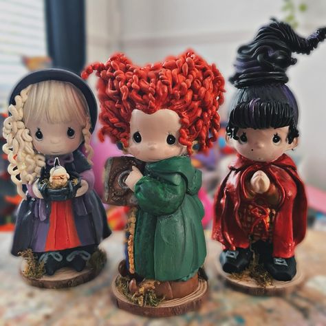 Precious Moments Repaint, Nutcracker Redo, Altered Moments, Polymer Clay People, Dark Cottagecore Decor, Disney Halloween Decorations, Hocus Pocus Party, Precious Moments Dolls, Arte Nerd