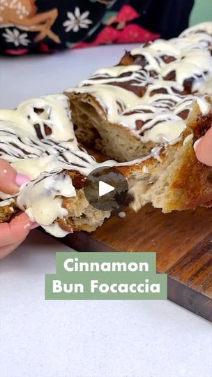 20K views · 195 reactions | SAVE this video SCREENSHOT the recipe at the end!   HONESTLY this is one of my most delicious recipes EVER! All the deliciousness of cinnamon buns but more squishy and easier. If you like you can get it ready the night before so it’s ready to dimple and bake in the morning 👌 PERFECTION!   The perfect bake for cozy season!   #breadrecipe #cinnamon #focaccia #cinnamonbuns #homebaking #baking | Juliet Sear Cinnamon Focaccia, Focaccia Bread Recipe, Focaccia Bread, Cozy Season, Home Baking, Cinnamon Buns, Bread Rolls, Biscuit Recipe, Cinnamon Rolls