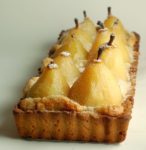 Comice Pears, Fruity Dessert, Almond Pastry, Pear Dessert, Pear Tart, Poached Pears, Pear Recipes, French Desserts, Special Desserts