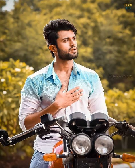 Geetha Govindam, New Movie Images, Beats Wallpaper, Black Cat Marvel, Romantic Couple Images, Handsome Celebrities, Love Couple Images, Vijay Devarakonda, Movie Pic