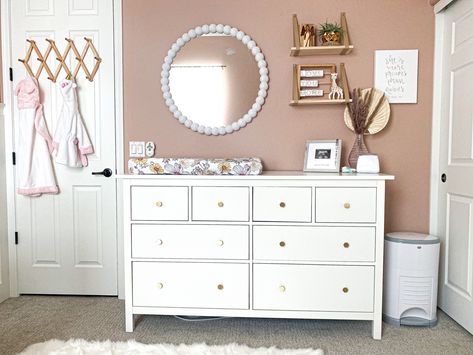 Pink White Natural Wood Nursery, Light Pink Boho Nursery, Pink And Tan Nursery, Neutral And Pink Nursery, Mauve Accent Wall Nursery, Pink And Beige Nursery, Blush Nursery Ideas, Dusty Rose Nursery Girl, Mauve Nursery Girl