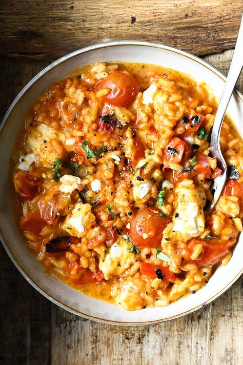 Mozzarella Risotto, Vegetarian Risotto, Best Risotto, Creamy Risotto, Tomato Risotto, Breakfast Soup, Roasted Cherry Tomatoes, Tomato Mozzarella, Vegetarian Appetizers