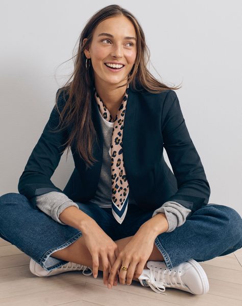 Going Out Blazer Outfit, J Crew Outfits, Jeans Outfit For Work, Blazers Women, Weekend Outfits, Blazer Black, Womens Blazers, Blazer Outfits, Fashion 2020