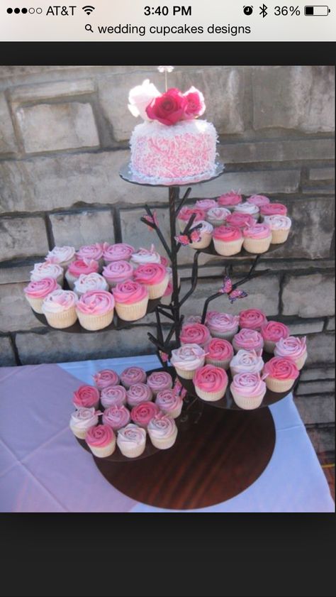 Quinceanera Cupcakes Ideas, Wedding Muffins, Pink Wedding Cupcakes, White Pink Wedding, Pink Wedding Decor, Cupcake Towers, Cupcake Tree, Edible Centerpieces, Pink Wedding Decorations