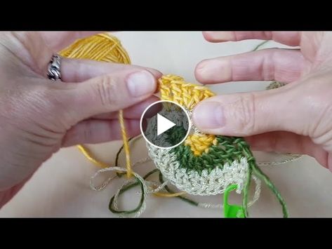 Freeform Crochet Tutorial for Echtstudio at KreaDoe 2017 Crochet Nautilus, Crochet Freeform Pattern, Freeform Crochet Tutorial, Crochet Ribbing, Crochet Bracelets, Crochet Freeform, Crochet Classes, Free Form Crochet, Crochet Afgans