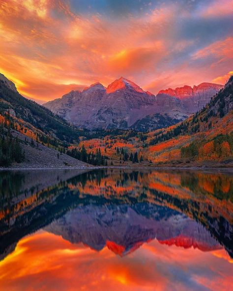 Maroon Bells Colorado, Colorado Aesthetic, Monument Valley Arizona, Colorado Fall, Maroon Bells, Dream Place, Landscape Photography Nature, Pretty Landscapes, Landscape Pictures