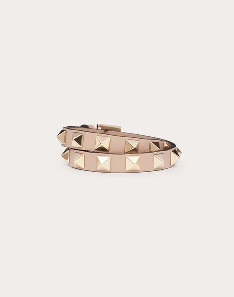 Bracciale Rockstud Donna | Valentino Online Boutique Double Wrap Bracelet, Shine Bright Like A Diamond, Valentino Rockstud, Stockholm Fashion, Jewelry Inspo, Women Accessories Jewelry, Cute Jewelry, Valentino Garavani, Womens Jewelry Bracelets