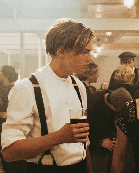 Jack Dawson And Rose, Leonardo Dicaprio 1997, Rose In Titanic, Brad Pitt Long Hair, Hes So Beautiful, Leonardo Dicaprio Hair, Leonardo Dicaprio And Kate Winslet, Leonardo Dicaprio Romeo, Johnny Depp Hairstyle