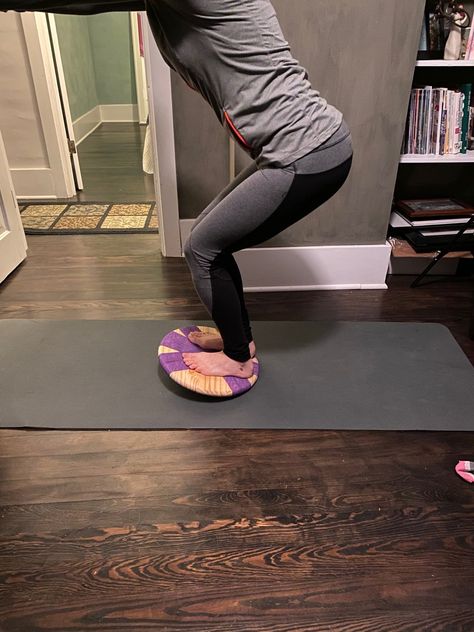 Wobble Board Exercises, Equestrian Workout, Equestrian Exercises, Balance Board Exercises, Wobble Board, Riding Exercises, Horseback Riding Tips, 30 Day Yoga, Horse Exercises