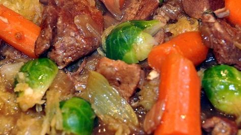 Chef John's Irish Pork Stew Irish Meals, Dinner Soups, Pork Stew Recipes, Irish Foods, Croatian Cuisine, Irish Dishes, Paleo Pork, Irish Stew, Chef John