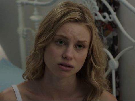 Vasilisa Dragomir, Lissa Dragomir, Shifting Face, Lucy Fry, Comfort Movies, Movie Pins, Vampire Academy, Face Facial, Character Ideas