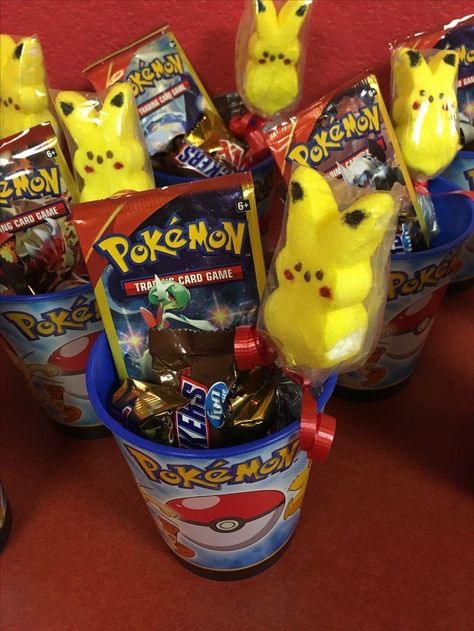 Charzard Birthday Ideas, Squirtle Party Ideas, Pokemon Birthday Goodie Bags Ideas, 1st Birthday Pokemon Theme, Pikachu Party Favors, Pokémon Birthday Party Favors, Pokemon Birthday Ideas Diy, Pokemon 7th Birthday Party, Pokemon Favors Ideas