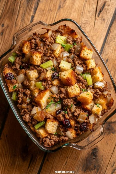 I've made this delicious Ground Beef and Bread Stuffing Bake for family gatherings, and it always gets rave reviews! The perfect combination of seasoned beef, crispy bread, and sautéed vegetables creates a comforting dish that's great for any occasion. With a hint of sweetness from the cranberries, this savory bake is sure to be a new favorite at your table! Stuffing Bake, Bread Stuffing, Crispy Bread, Casserole Easy, The Cranberries, Ground Beef Casserole, Vegetable Pasta, Savoury Baking, Stuffing Recipes