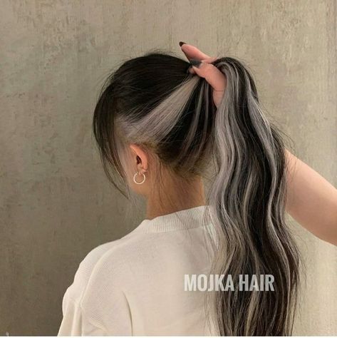 Platinum Peekaboo Highlights, Black Hair White Peekaboo, White Hair Black Streak, White Underlayer Hair, Silver Under Hair, Platinum Peekaboo Hair, Blonde Peek A Boo Hair, Silver Peekaboo Highlights, Dark On Top Light On Bottom Hair