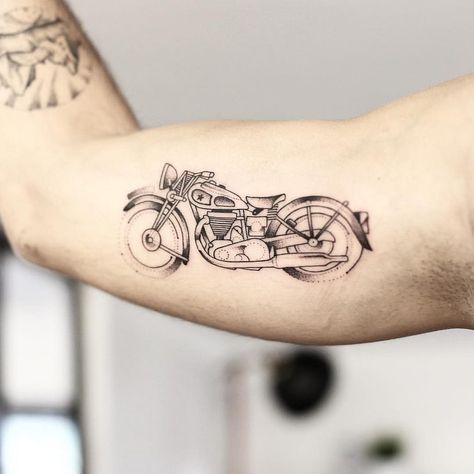 Motorcycle Tattoo Ideas, Bikes Black, Motorcycle Tattoo, Harley Davidson Tattoos, Motorcycle Tattoos, Bike Tattoos, Biker Tattoos, Flash Tattoo Designs, Line Work Tattoo