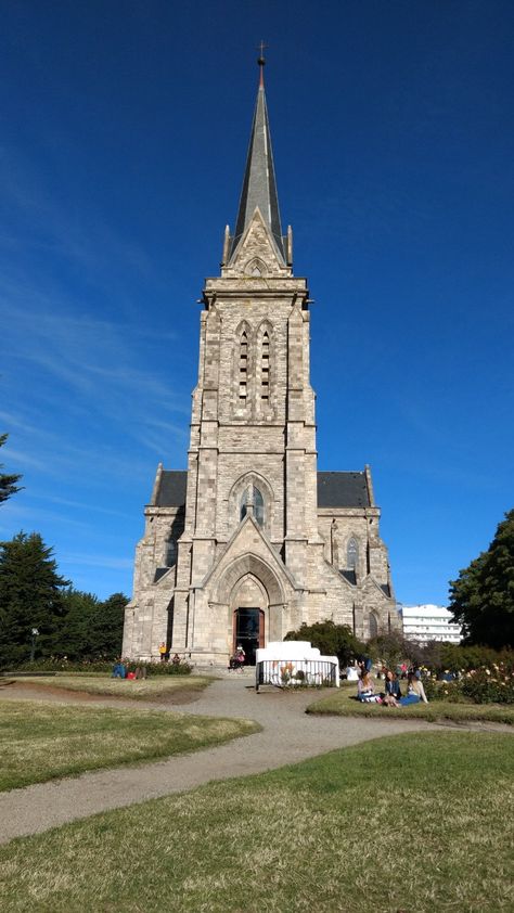 Catedral de San Carlos de Bariloche - TripAdvisor Notre Dame, Trip Advisor, Ipad, Milk, Building, Travel, Instagram, Art, Bariloche