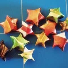 Folded Paper Stars, Origami Shapes, Origami Lucky Star, Paper Wall Hanging, Lucky 13, Folded Paper, Wall Hanging Crafts, Origami Stars, How To Fold