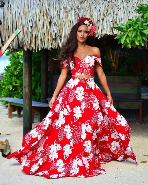 Kalavata Design, Hawian Outfits, Hawaiian Themed Outfits, Samoan Dresses, Polynesian Dresses, Tahitian Dress, Hawaiian Wedding Dress, Dress Hawaiian Style, Samoan Dress