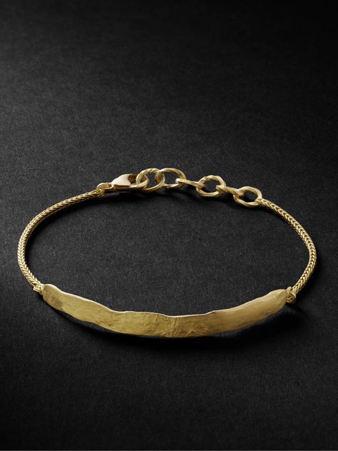 All of Elhanati's jewellery is crafted by hand, so no two pieces are exactly alike. Made from hammered 18-karat recycled gold, this 'Palma 'bracelet features a snake chain and ID-style bar that's curved to fit comfortably. Gold Bracelet For Men, Jewelry Organizer Diy, Mens Gold Bracelets, Homemade Jewelry, A Snake, Fine Jewelry Bracelets, Bracelet For Men, Geometric Jewelry, Recycled Gold