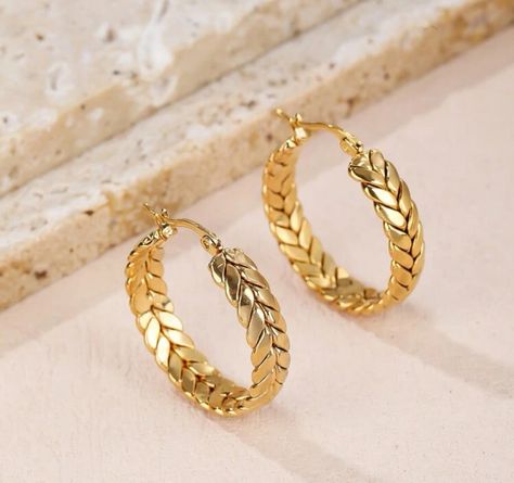 #Tarnish-free #stainlesssteel #Cshaped bearings #party wear #newpost #partywear #fancywear Fancy W, Gold Earrings Models, Gold Rings Fashion, Rings Fashion, Gold Jewellery Design Necklaces, Hoops Earrings, Jewelry Design Necklace, July 1, Saved Items