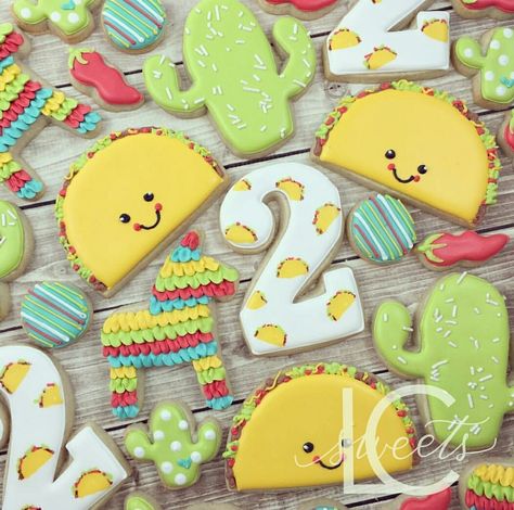 Taco Party Cookies, Taco Birthday Cookies, Taco Themed Cookies, Taco Sugar Cookies, Taco Cookies Decorated, Taco Twosday Cookies, Taco Cookies, Happy Birthday Cookie, Taco Party