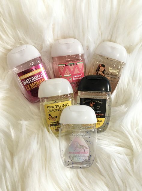 Bath And Body Works Pocketbac Sanitizer, Bath And Body Works Hand Sanitizer Aesthetic, Bath And Body Works Sanitizer, Gel Antibacterial, Fourth Ray Beauty, Bath & Body Works, Bath N Body Works, Bath Body Works Candles, Victoria Secret Fragrances