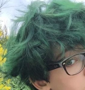 Curly Green Hair Men, Green Hair Guy Aesthetic, Green And Black Hair Men, Dark Green Hair Men, Green Fluffy Hair, Guy With Green Hair, Green Hair Guy, Green Hair Male, Izuku Midoriya Aesthetic