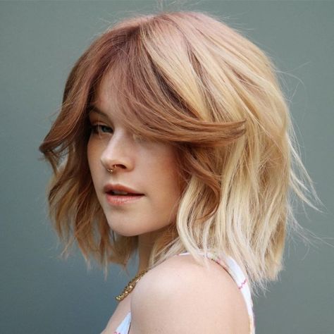 Split Dye, Hair Job, Short Choppy Haircuts, Choppy Haircuts, Choppy Bob Haircuts, Beautiful Haircuts, Choppy Bob Hairstyles, Choppy Bob, Bob Hairstyles For Fine Hair