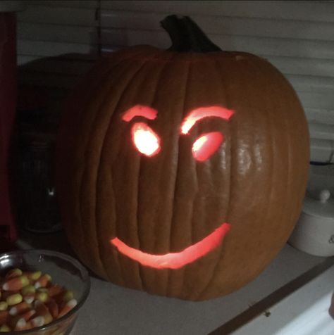 found on google Pumpking Carving Funny, Fall Contest Ideas, Scene Pumpkin Carving, Cursed Pumpkin Carving, Roblox Face Pumpkin Carving, Pumpkin Carving Roblox Face, Roblox Face Pumpkin, Pumkin Carving Ideas Funny, Silly Pumpkin Carving