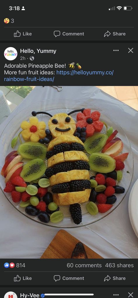 Fruit Creations, Fruit Platter Designs, Decorações Com Comidas, Food Art For Kids, Amazing Food Decoration, Party Food Platters, Charcuterie Recipes, Food Carving, Easy Food Art