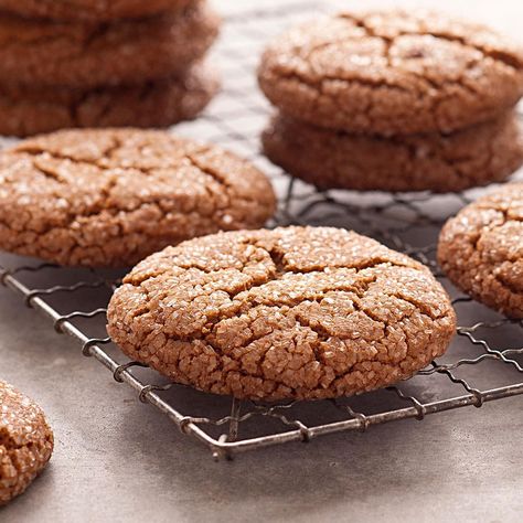 Giant Molasses Cookies Giant Molasses Cookies, Soft Ginger Cookies, Oreo Desserts, Chewy Molasses Cookies, Molasses Cookies Recipe, Molasses Cookies, Fall Cookies, Pudding Desserts, Spice Cookies