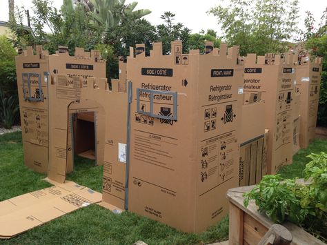 17 Best ideas about Cardboard Box Fort on Pinterest | Cardboard ... Cardboard Box Fort, Cardboard Forts, Costume Chevalier, Box Fort, Cool Forts, Cardboard Castle, Casa Halloween, Memes Br, Duct Tape