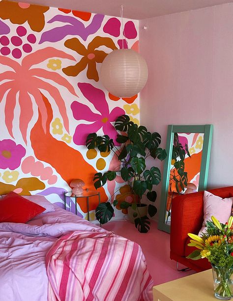 Painted Wall Art Ideas, Groovy Bedroom, Thrift Decor, Maximalism Decor, Kids Room Murals, Prints And Patterns, Office Inspo, Dekorasi Kamar Tidur, Creative Content