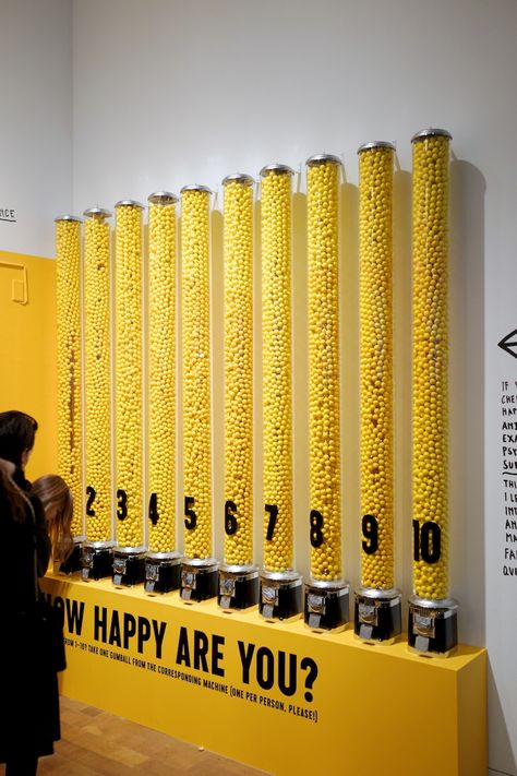 Installation Interactive, Stefan Sagmeister, Happy Show, Interactive Exhibition, Interactive Walls, Interactive Display, Experiential Marketing, Interactive Installation, Interactive Art